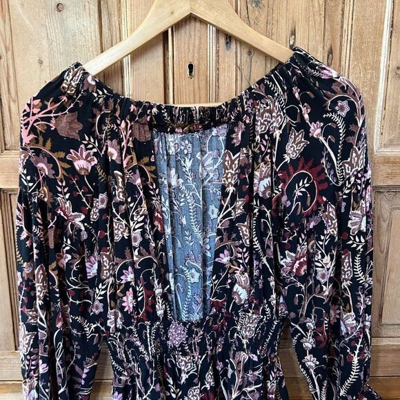 Free People XS Romper Shorts Black Pink Floral‎ Open Back Off the Shoulder - Picture 11 of 15